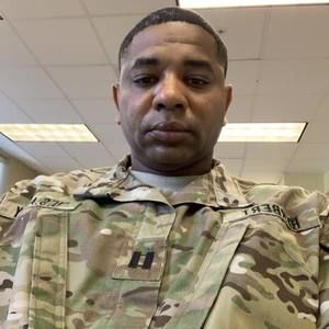 Meet your Posher, Howard